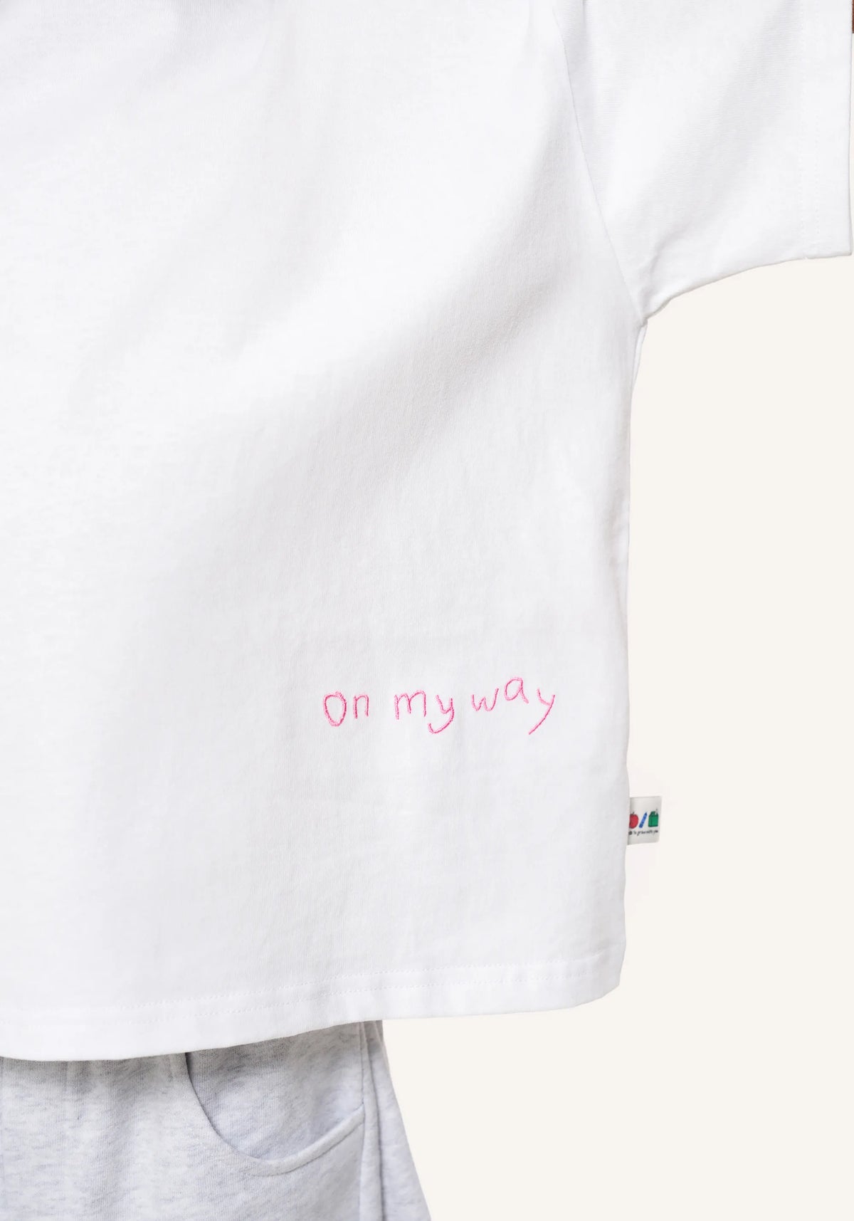 on my way tee - pink